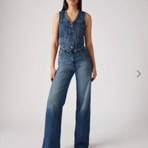 Levi's Premium Ribcage Wide Leg Jeans. Sz 28. Excellent Condition